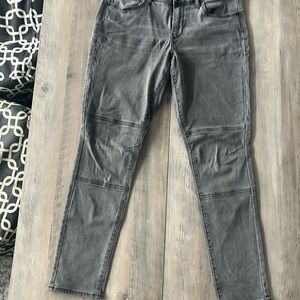 Women Old Navy Rockstar Mid Rise Moto Knee Skinny Jeans Distressed Black size 12